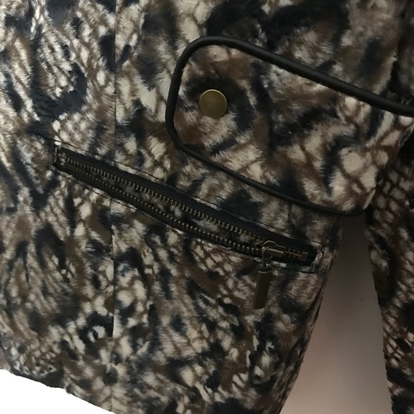 Chico’s zip up blazer jacket | Animal print - Picture 7 of 8